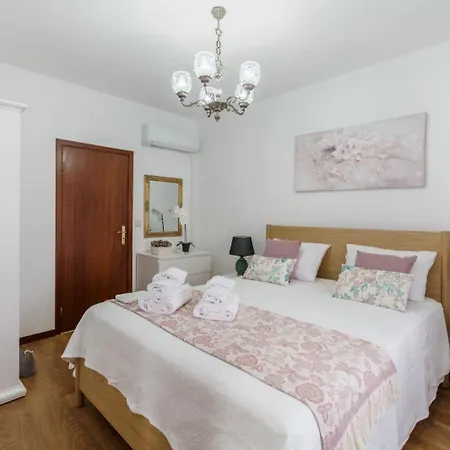 Semesterbostad Casa Corredoura *