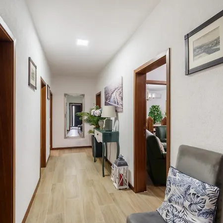 Casa Corredoura بونتي دي ليما