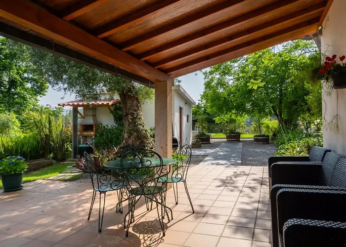 Casa Corredoura * بونتي دي ليما